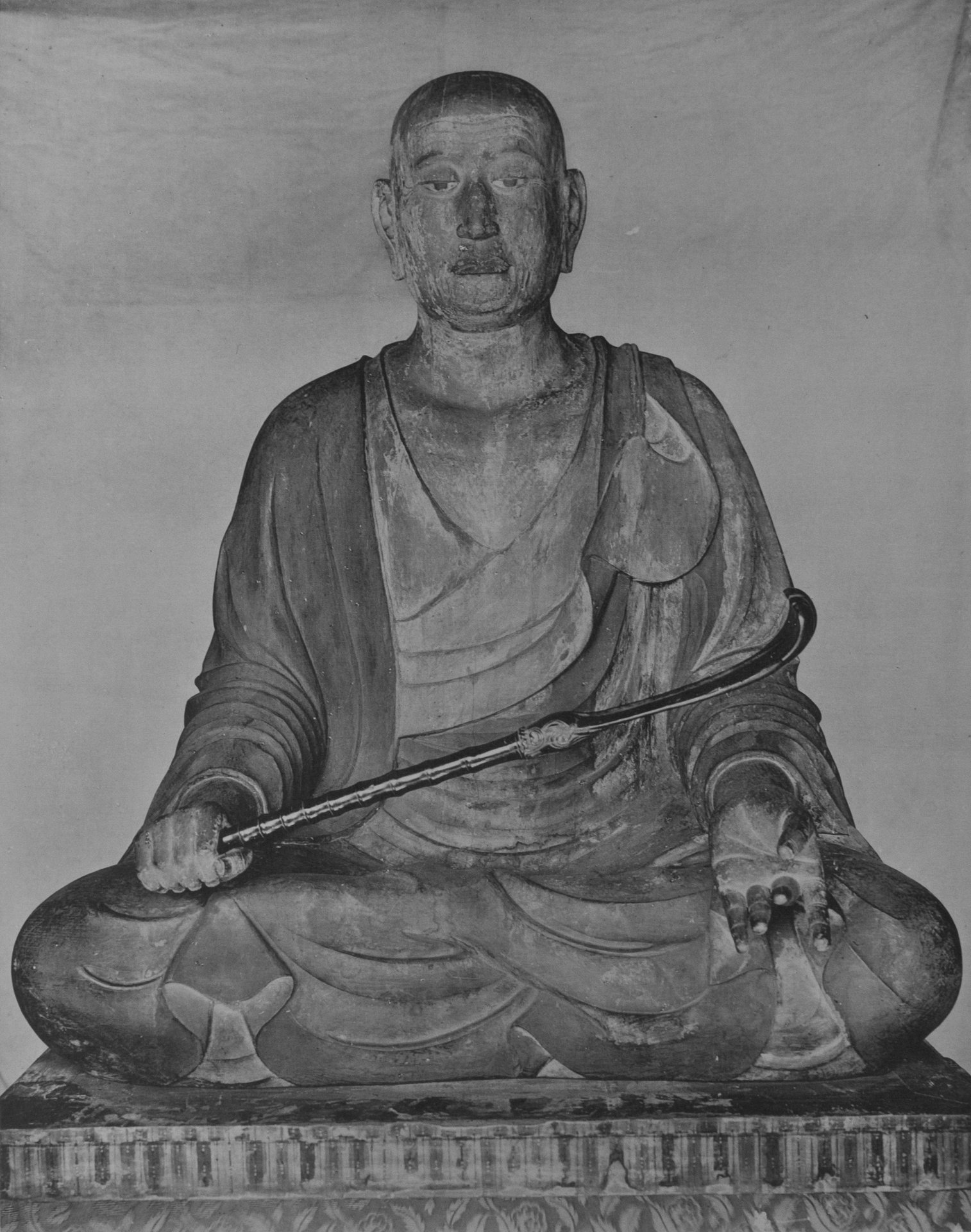 Seated portrait of the priest Rōben