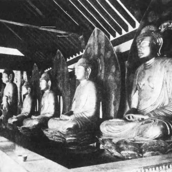 九体阿弥陀如来坐像