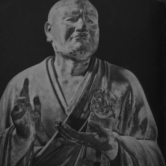 世親菩薩立像