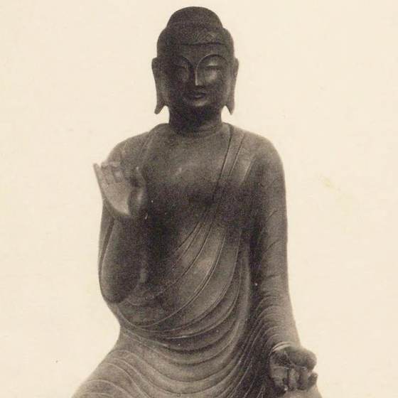 釈迦如来倚像
